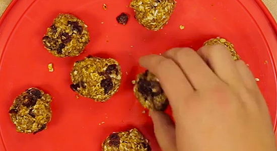 Easy Healthy Recipe: Energy Bites